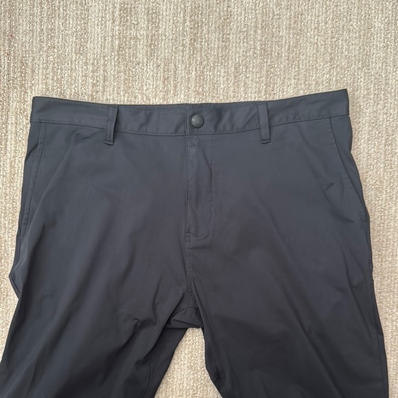 Rhone Men’s 34 Black Commuter Classic Pants Cuffed Ankle Zipper Stretch Chino - Picture 3 of 12